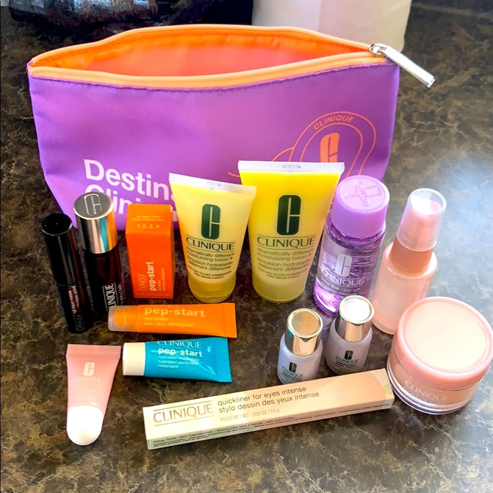 Clinique premium sized samples- lotion, mascara